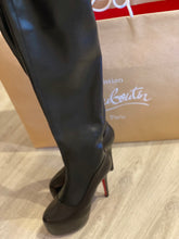 Load image into Gallery viewer, CL Heels 5.5&quot; Size 38
