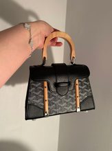 Load image into Gallery viewer, Bamboo Handle Bag (4)
