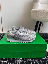Load image into Gallery viewer, BV Sneakers - 3 colors
