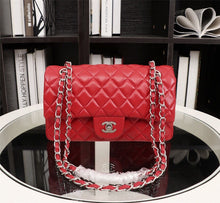 Load image into Gallery viewer, Classic Quilted Bag (11)
