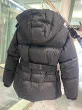 Load image into Gallery viewer, Women&#39;s Puffer Jacket (2)
