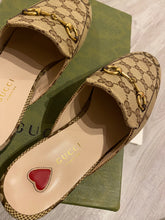 Load image into Gallery viewer, Women&#39;s Monogram Loafers Size 39
