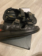 Load image into Gallery viewer, Dad Sandals Size 39
