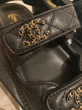 Load image into Gallery viewer, Dad Sandals Size 39
