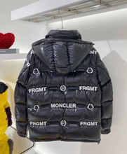 Load image into Gallery viewer, Men&#39;s Logo Short Puffer Jacket
