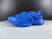 Load image into Gallery viewer, Unisex Track Sneakers (7)
